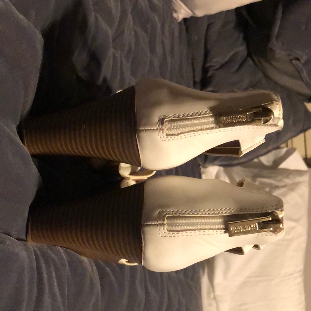 Kennith Cole Wedges!🤍 - Picture 3 of 3